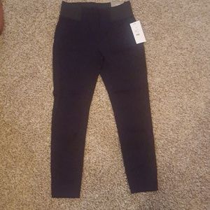 Black skinny ankle pants